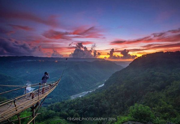 Lomba Jalan Sehat Siswa & Guru SMA 12 Kerikil Tajam